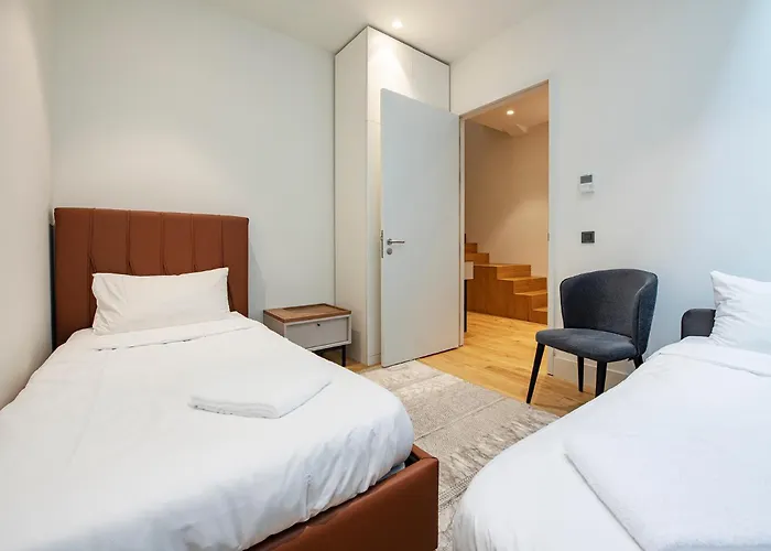 12, Apartments, 4-6 Pers, Central, Stunning View, Near Supermarket & Public Transport