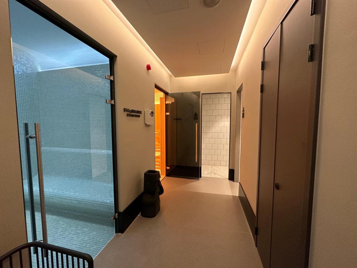 12, Apartments, 4-6 Pers, Central, Stunning View, Near Supermarket & Public Transport Aparthotel *